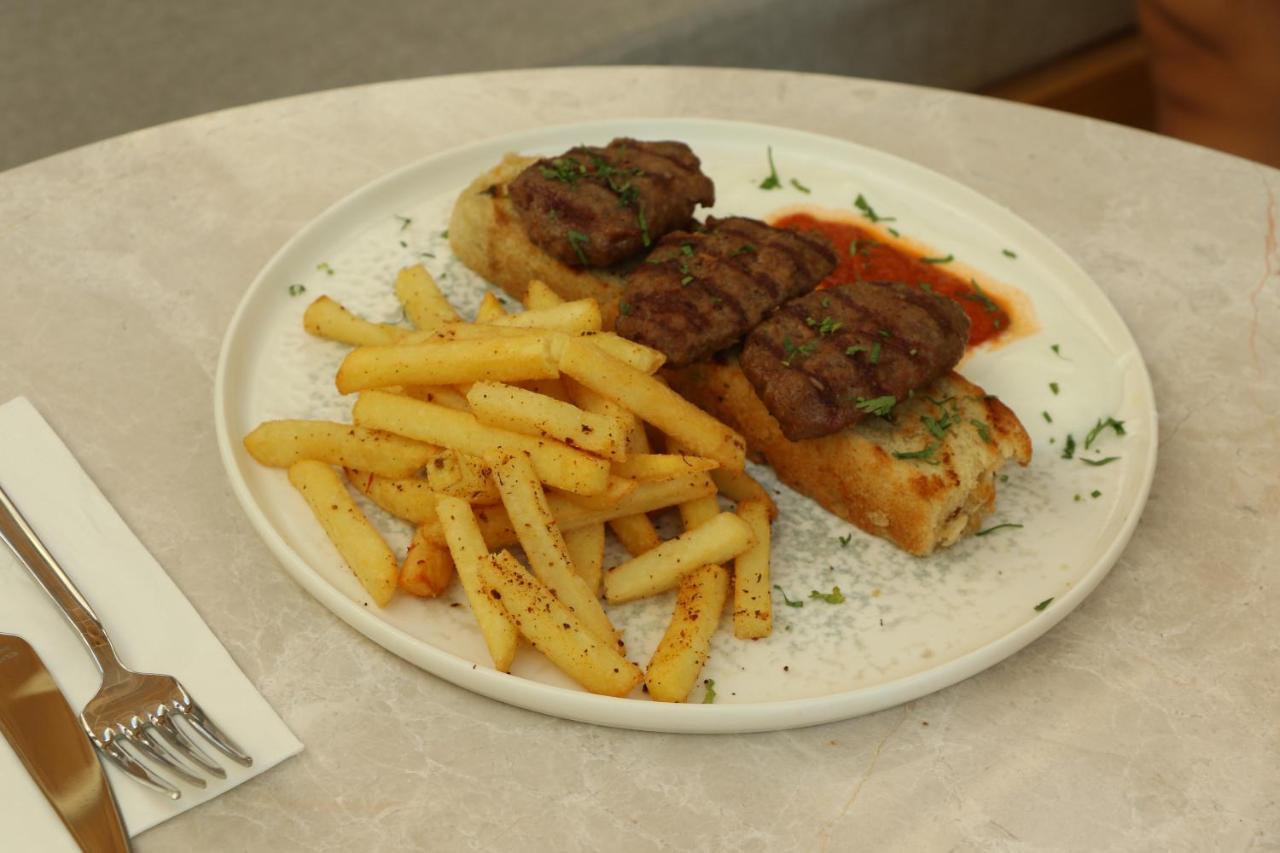 Monk Hotel ألاتشاتي المظهر الخارجي الصورة