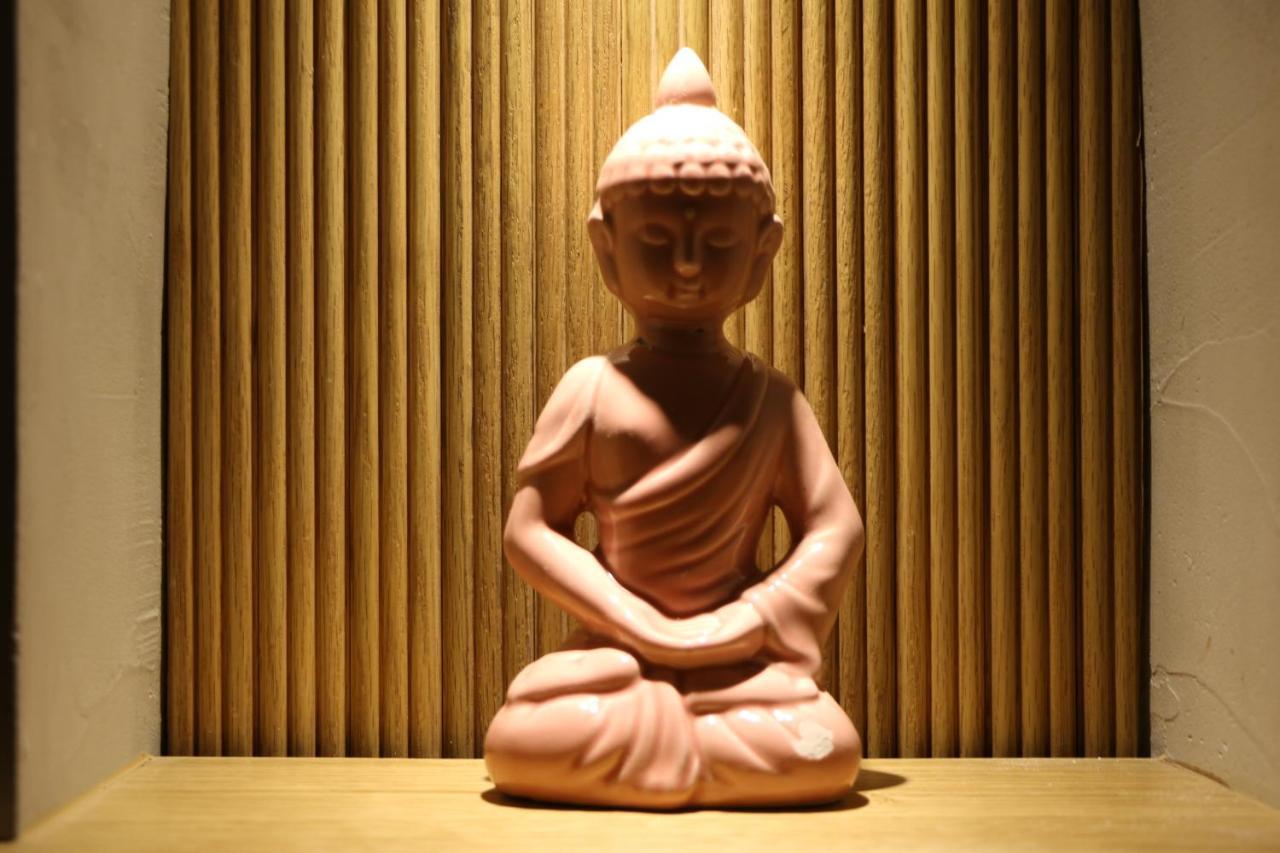 Monk Hotel ألاتشاتي المظهر الخارجي الصورة